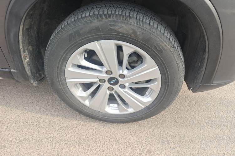 Used CHANGAN OSHAN X7 2020 1.5T Automatic Elite Edition Right Front Wheel Hub