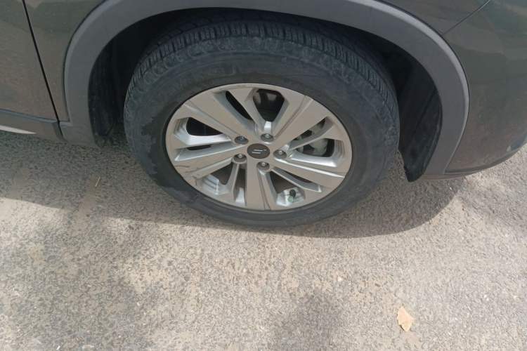 Used CHANGAN OSHAN X7 2020 1.5T Automatic Elite Edition Right Front Wheel Hub