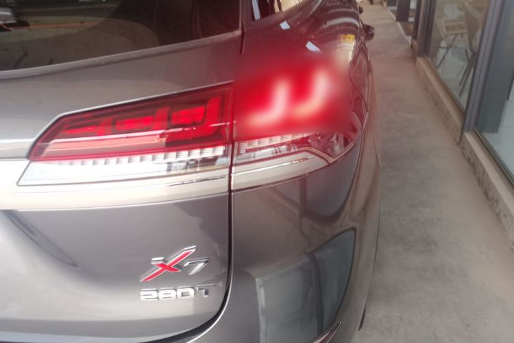 Used CHANGAN OSHAN X7 2020 1.5T Automatic Luxury Version Right Rear Taillight