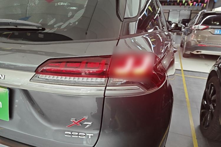 Used CHANGAN OSHAN X7 2020 1.5T Automatic Elite Edition Right Rear Taillight
