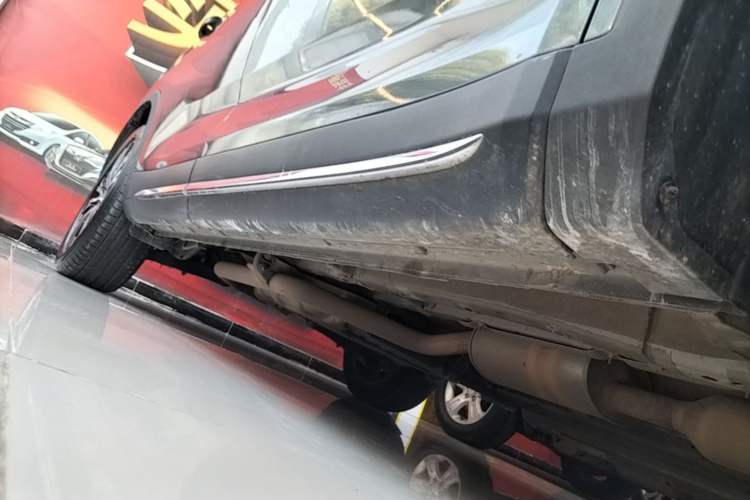 Used CHANGAN OSHAN X7 2020 1.5T Automatic Luxury Model Right Side Sill