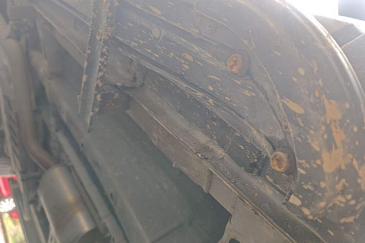 Used CHANGAN OSHAN X7 2020 1.5T Automatic Luxury Model Right Side Sill