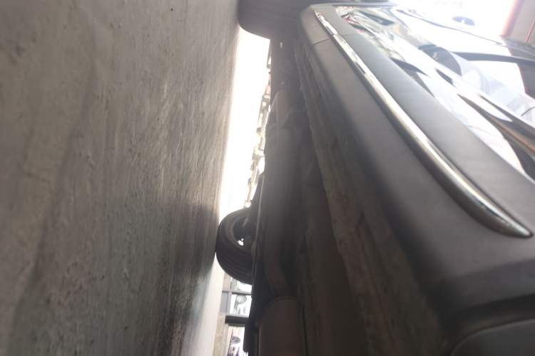 Used CHANGAN OSHAN X7 2020 1.5T Automatic Luxury Version Right Side Sill