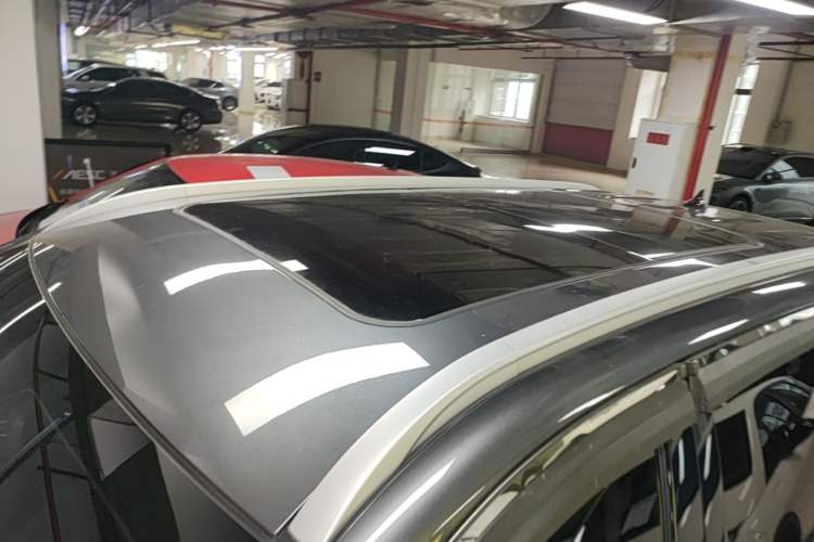 Used CHANGAN OSHAN X7 2020 1.5T Automatic Luxury Model Roof