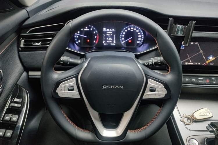 Used CHANGAN OSHAN X7 2020 1.5T Automatic Luxury Model Steering Wheel