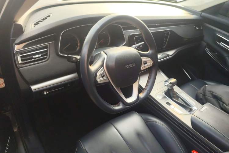 Used CHANGAN OSHAN X7 2020 1.5T Automatic Luxury Version Steering Wheel