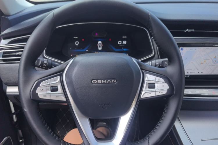 Used CHANGAN OSHAN X7 2020 1.5T Automatic Parking with Facial Recognition – Spacey & Carefree Edition Steering Wheel