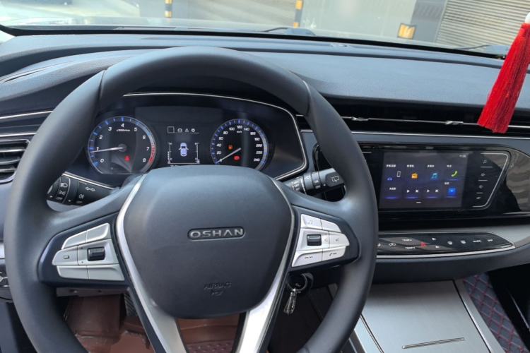 Used CHANGAN OSHAN X7 2020 1.5T Manual Luxury Version Steering Wheel