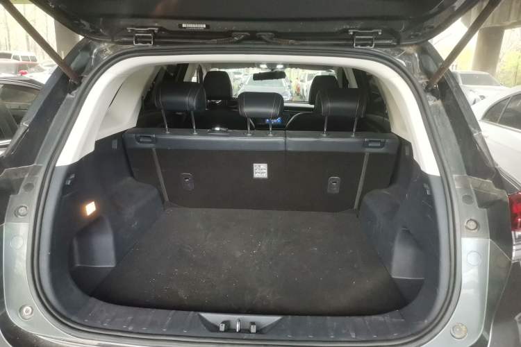 Used CHANGAN OSHAN X7 2020 1.5T Automatic Luxury Version Trunk