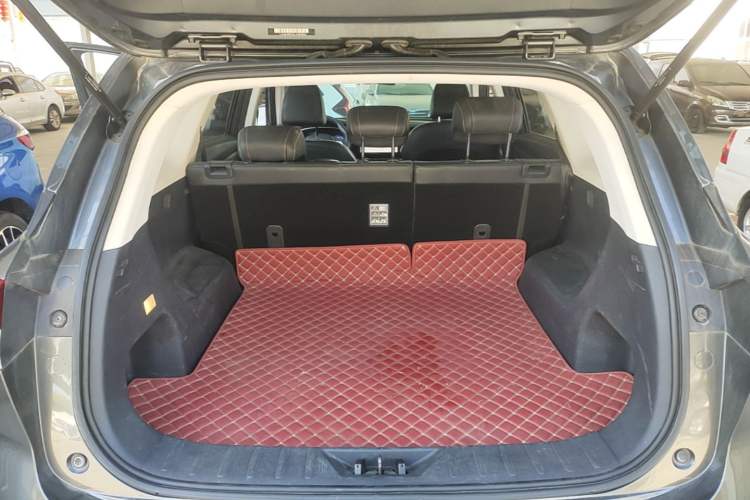 Used CHANGAN OSHAN X7 2020 1.5T Automatic Prestige Edition Trunk
