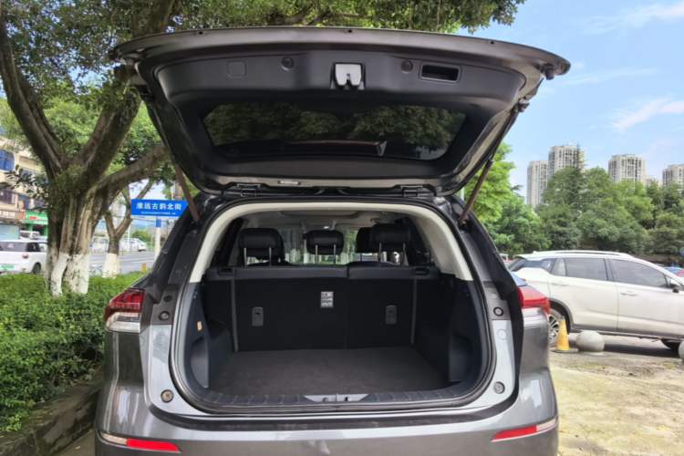 Used CHANGAN OSHAN X7 2020 1.5T Automatic Prestige Edition Trunk