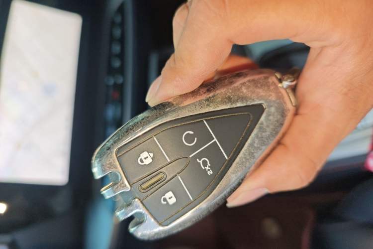 Used CHANGAN OSHAN X7 2020 1.5T Automatic Prestige Edition Vehicle Key