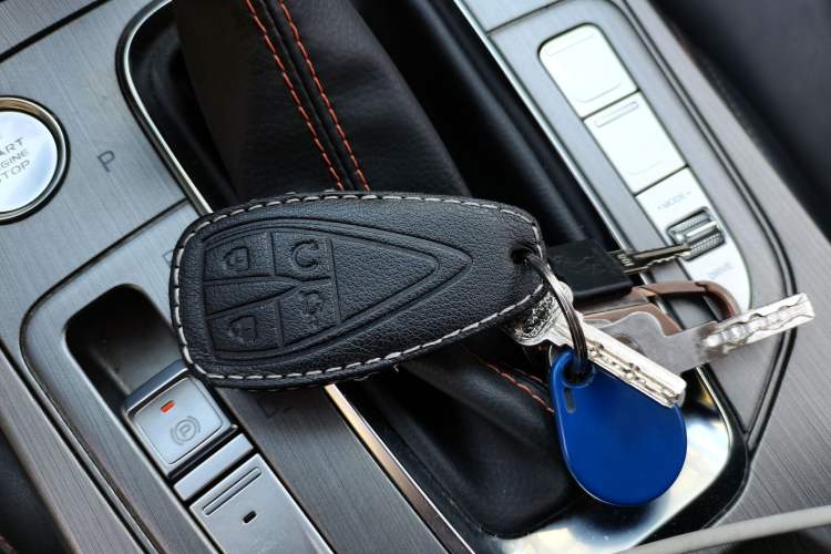 Used CHANGAN OSHAN X7 2020 1.5T Automatic Luxury Model Vehicle Key