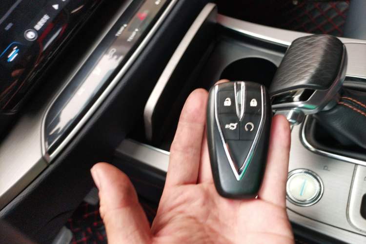 Used CHANGAN OSHAN X7 2020 1.5T Automatic Prestige Edition Vehicle Key