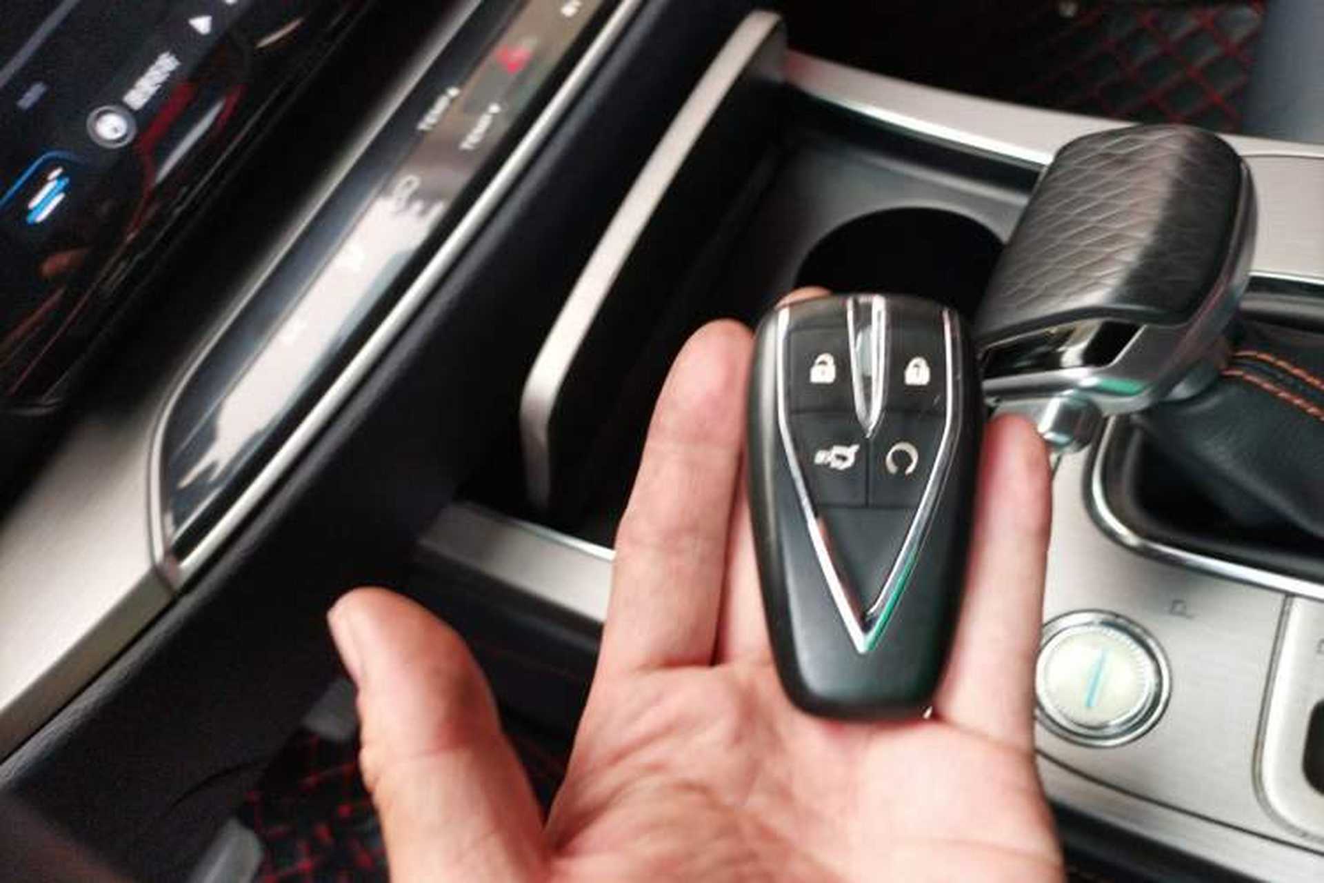 Used CHANGAN OSHAN X7 2020 1.5T Automatic Prestige Edition Vehicle Key