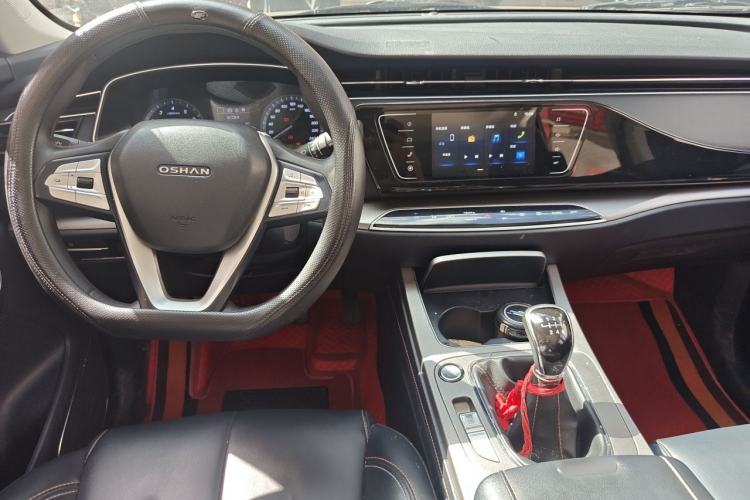 Used CHANGAN OSHAN X7 2020 1.5T Manual Luxury Version Center Console