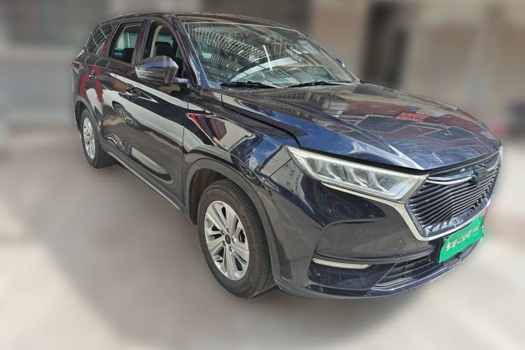 Used CHANGAN OSHAN X7 2020 1.5T Manual Luxury Version Front Right 45 Deg
