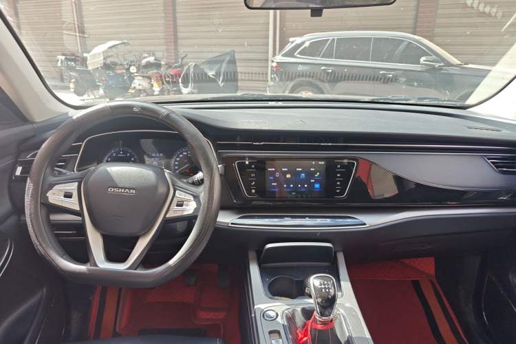 Used CHANGAN OSHAN X7 2020 1.5T Manual Luxury Version Headliner