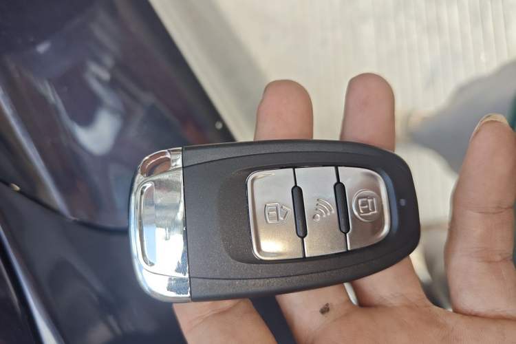 Used CHANGAN OSHAN X7 2020 1.5T Manual Luxury Version Vehicle Key