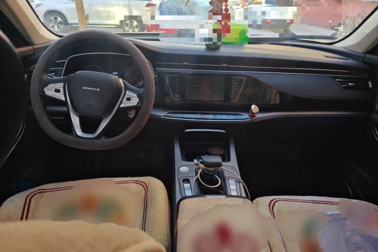 Used CHANGAN OSHAN X7 2020 1.5T Automatic Elite Edition Center Console