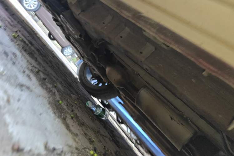 Used CHANGAN OSHAN X7 2020 1.5T Automatic Prestige Edition Chassis Front Left