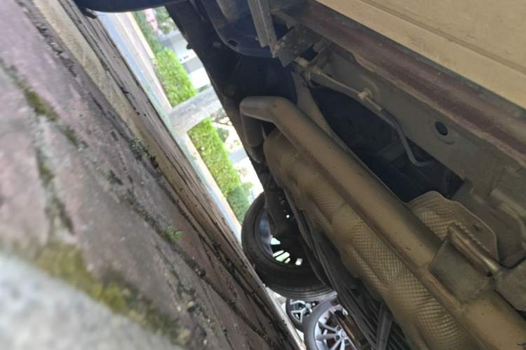 Used CHANGAN OSHAN X7 2020 1.5T Automatic Prestige Edition Chassis Rear Right