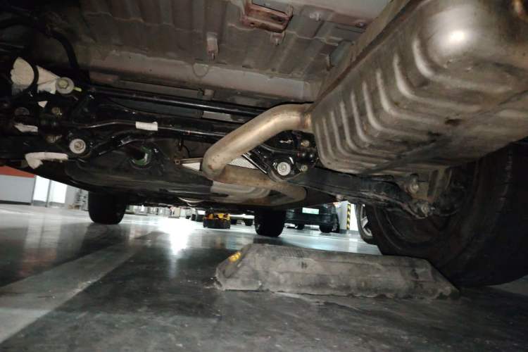 Used CHANGAN OSHAN X7 2020 1.5T Automatic Luxury Version Chassis Rear