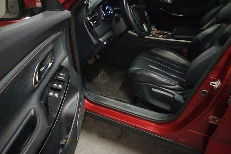 Used CHANGAN OSHAN X7 2020 1.5T Automatic Luxury Version Driver Seat