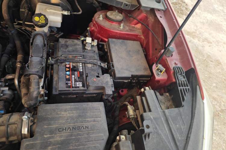 Used CHANGAN OSHAN X7 2020 1.5T Automatic Elite Edition Engine Bay Left