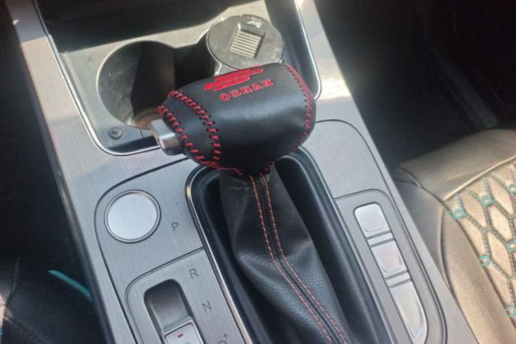 Used CHANGAN OSHAN X7 2020 1.5T Automatic Elite Edition Gear Lever