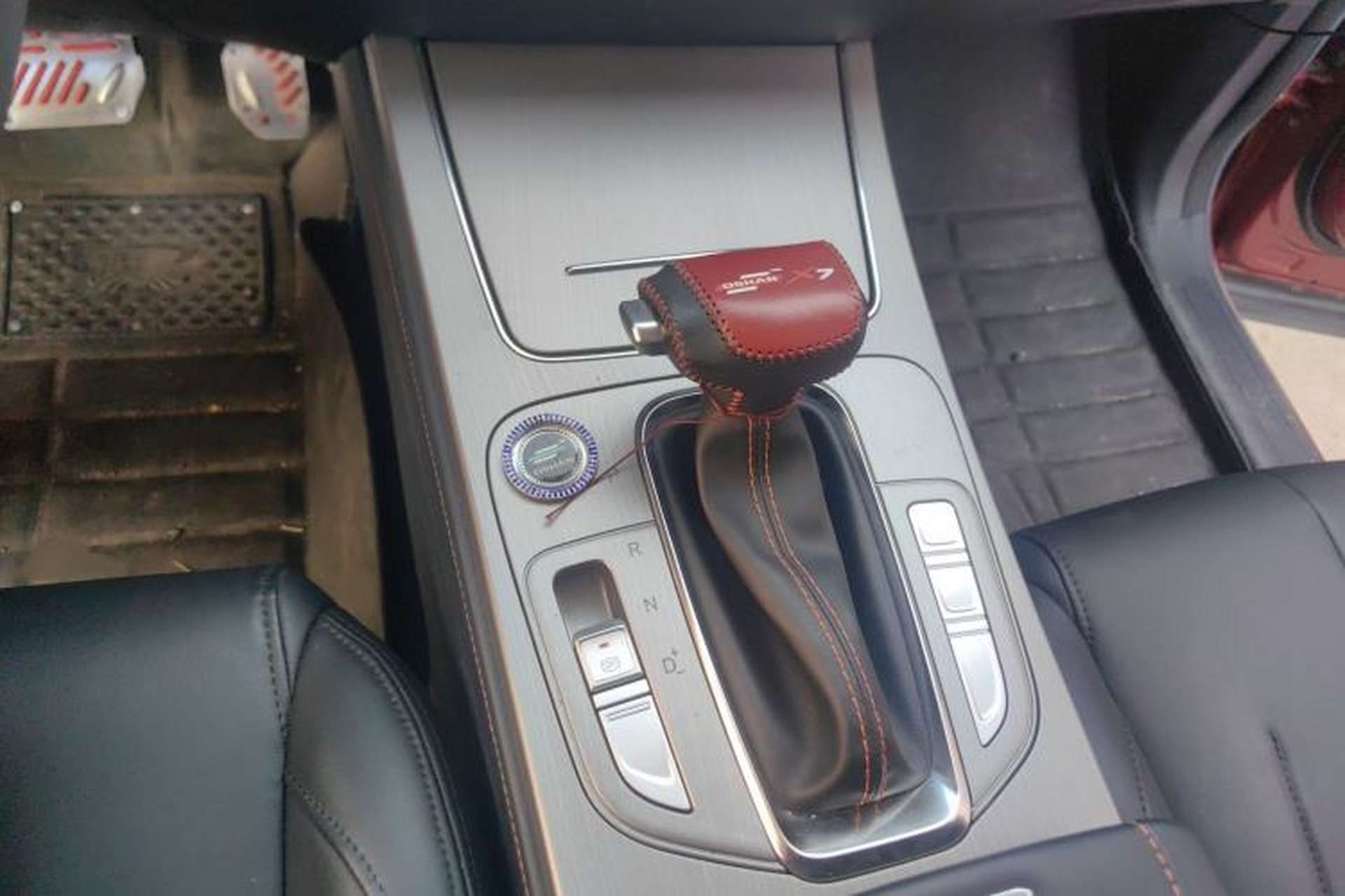 Used CHANGAN OSHAN X7 2020 1.5T Automatic Elite Edition Gear Lever