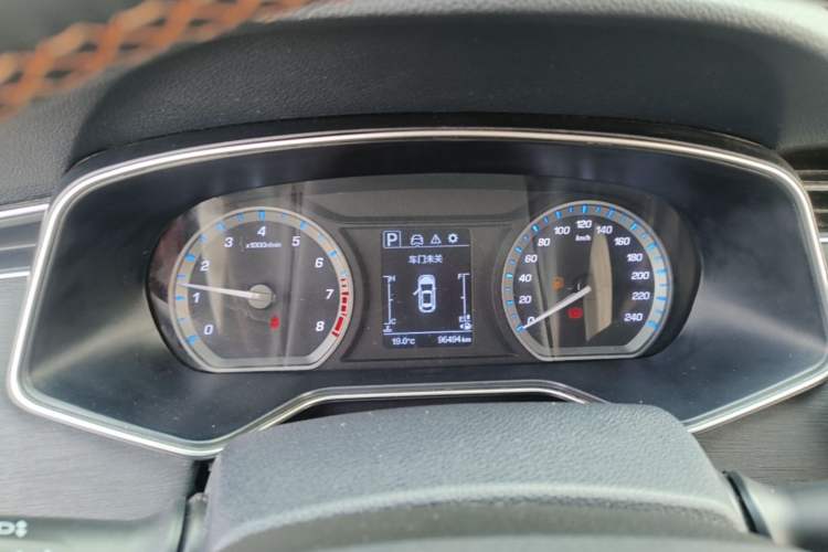 Used CHANGAN OSHAN X7 2020 1.5T Automatic Prestige Edition Instrument Cluster