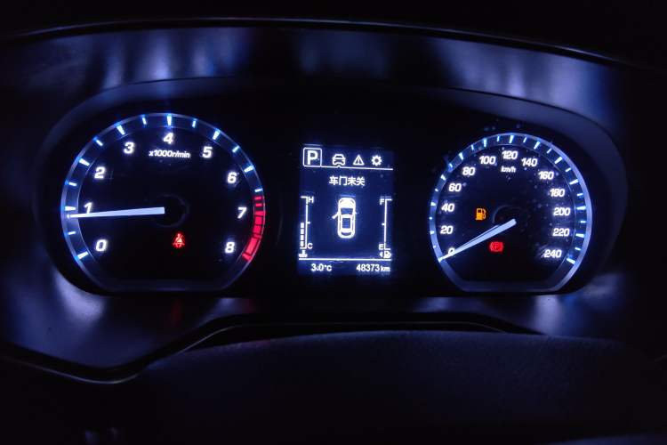 Used CHANGAN OSHAN X7 2020 1.5T Automatic Luxury Model Instrument Cluster