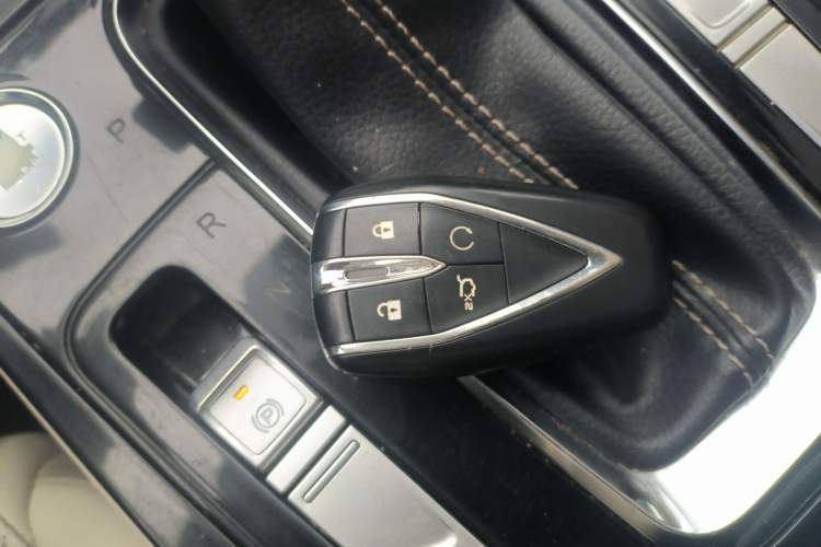 Used CHANGAN OSHAN X7 2020 1.5T Automatic Flagship Edition Interior 1