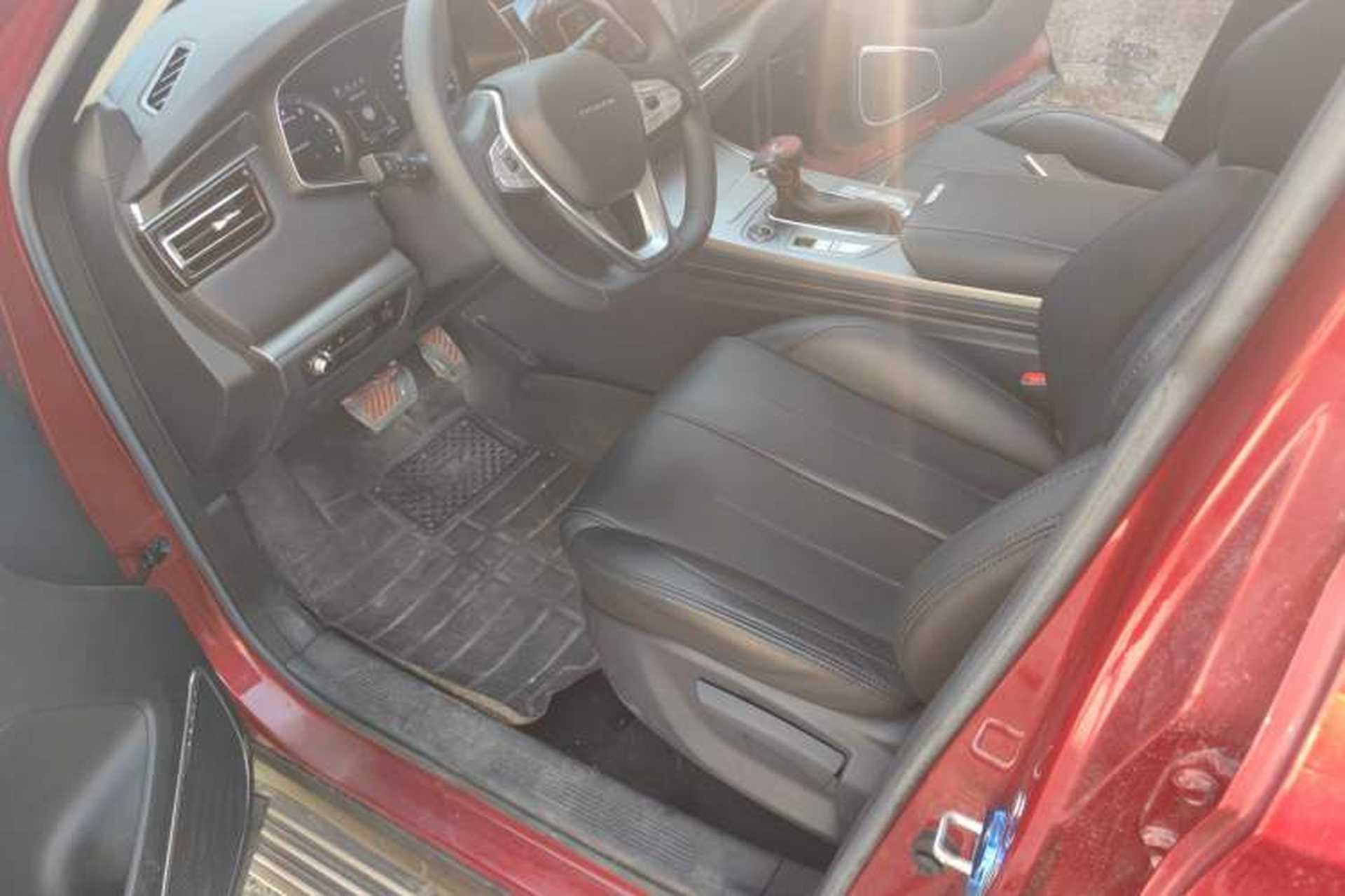 Used CHANGAN OSHAN X7 2020 1.5T Automatic Elite Edition Interior 3