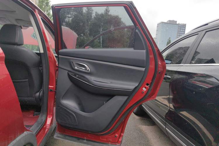 Used CHANGAN OSHAN X7 2020 1.5T Automatic Flagship Edition Interior 6