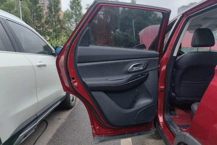 Used CHANGAN OSHAN X7 2020 1.5T Automatic Flagship Edition Interior 8