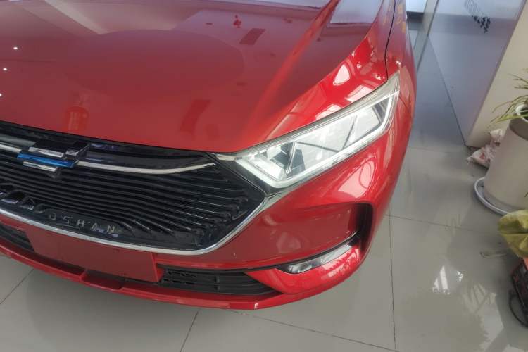 Used CHANGAN OSHAN X7 2020 1.5T Automatic Flagship Edition Left Front Headlight