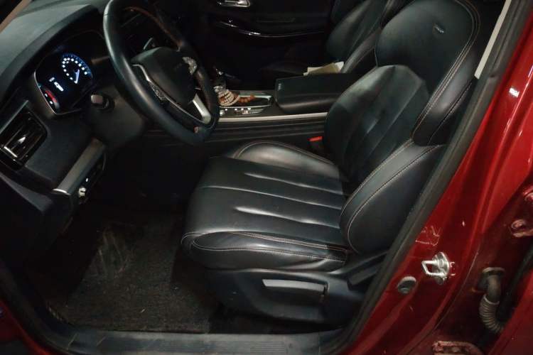 Used CHANGAN OSHAN X7 2020 1.5T Automatic Luxury Version Left Front Seat