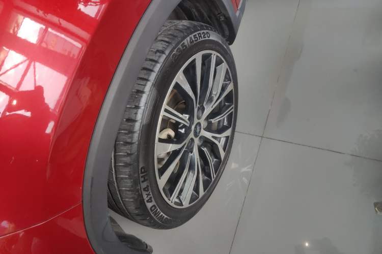 Used CHANGAN OSHAN X7 2020 1.5T Automatic Flagship Edition Left Front Wheel Hub