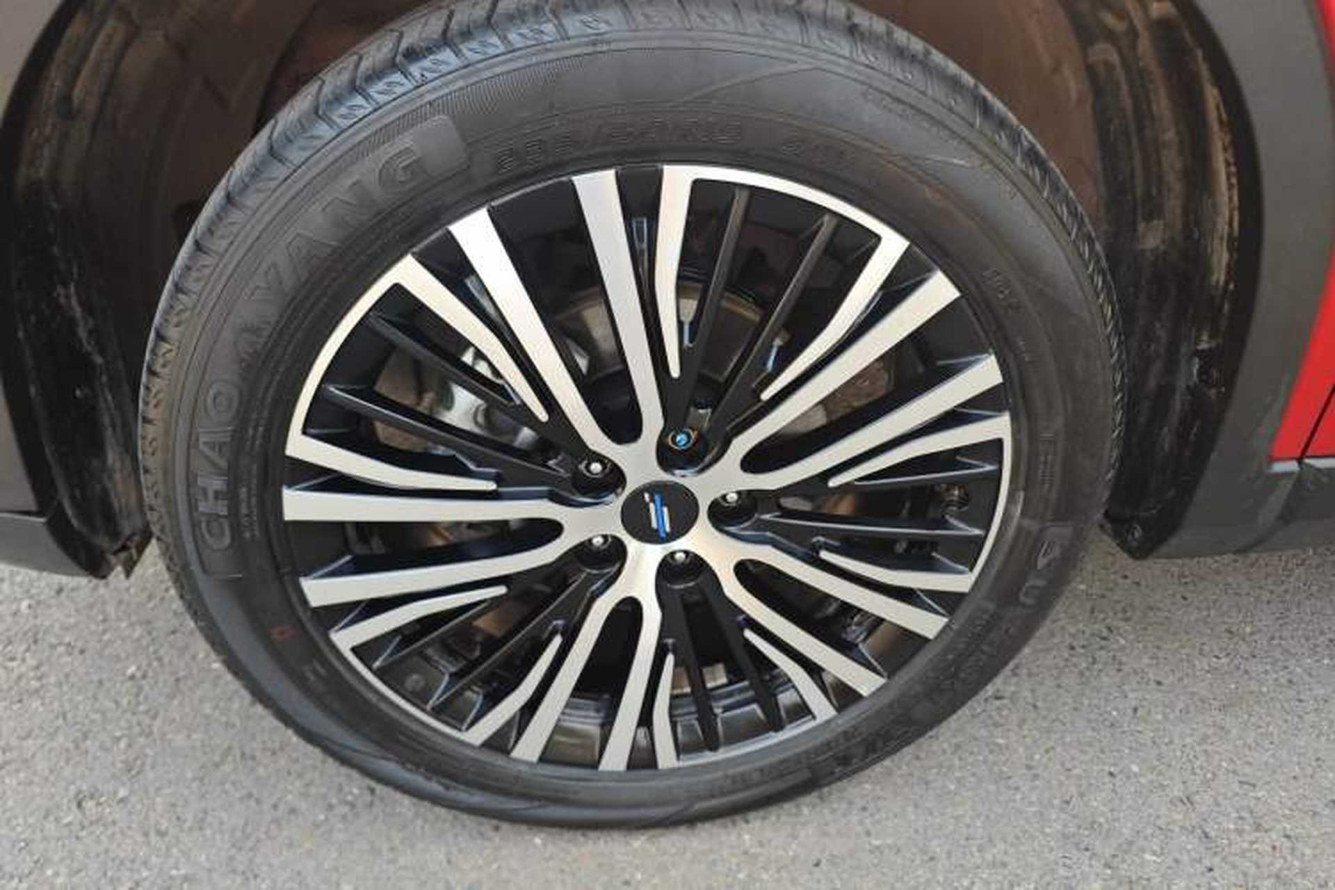 Used CHANGAN OSHAN X7 2020 1.5T Automatic Luxury Model Left Front Wheel Hub