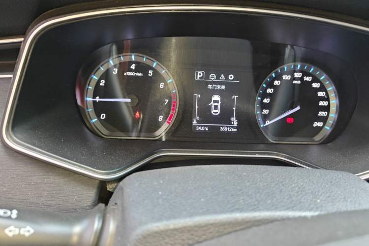 Used CHANGAN OSHAN X7 2020 1.5T Automatic Prestige Edition Odometer Close Up
