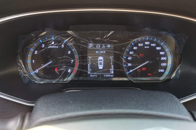 Used CHANGAN OSHAN X7 2020 1.5T Automatic Luxury Model Odometer Close Up