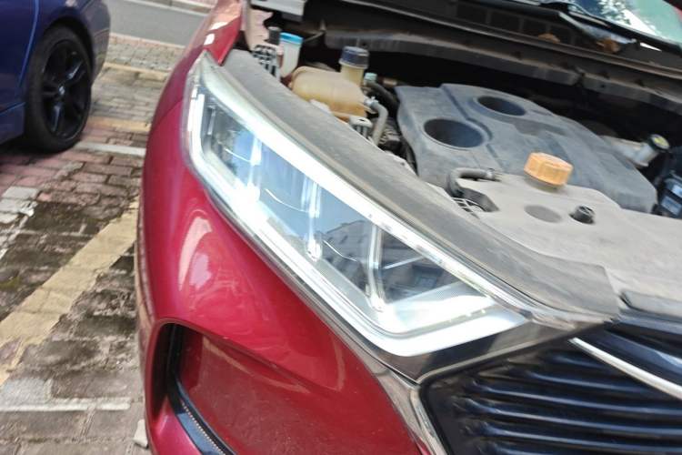 Used CHANGAN OSHAN X7 2020 1.5T Automatic Prestige Edition Right Front Headlight