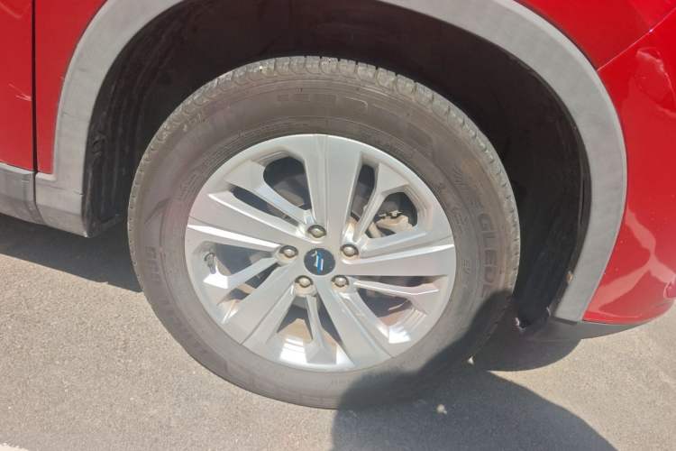 Used CHANGAN OSHAN X7 2020 1.5T Automatic Elite Edition Right Front Wheel Hub