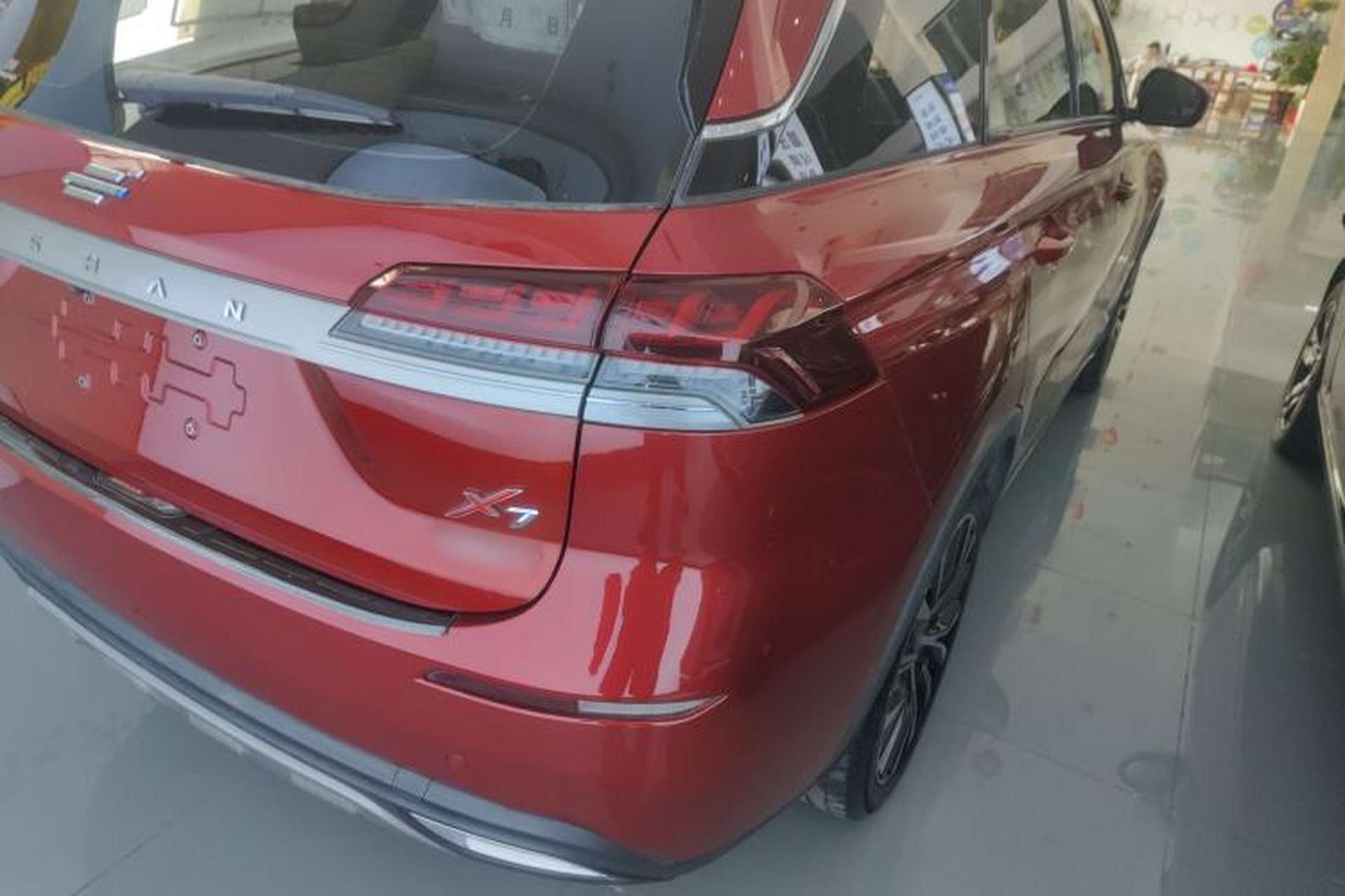 Used CHANGAN OSHAN X7 2020 1.5T Automatic Flagship Edition Right Rear Taillight