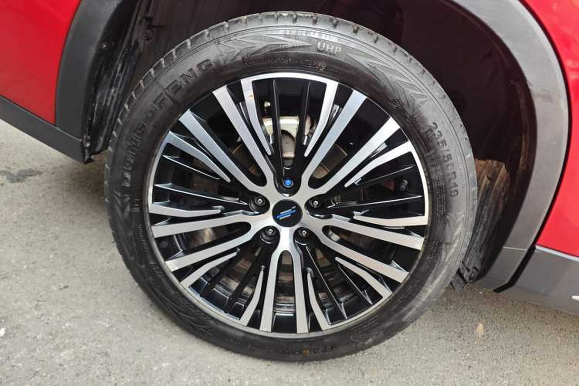 Used CHANGAN OSHAN X7 2020 1.5T Automatic Luxury Model Right Rear Wheel Hub