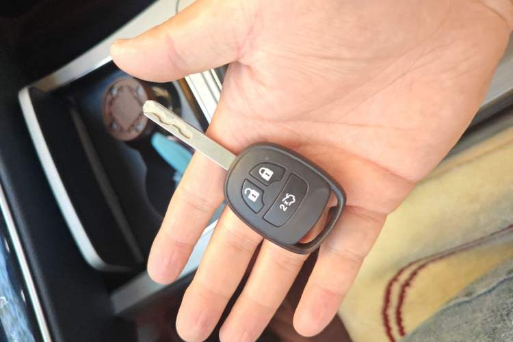 Used CHANGAN OSHAN X7 2020 1.5T Automatic Elite Edition Vehicle Key