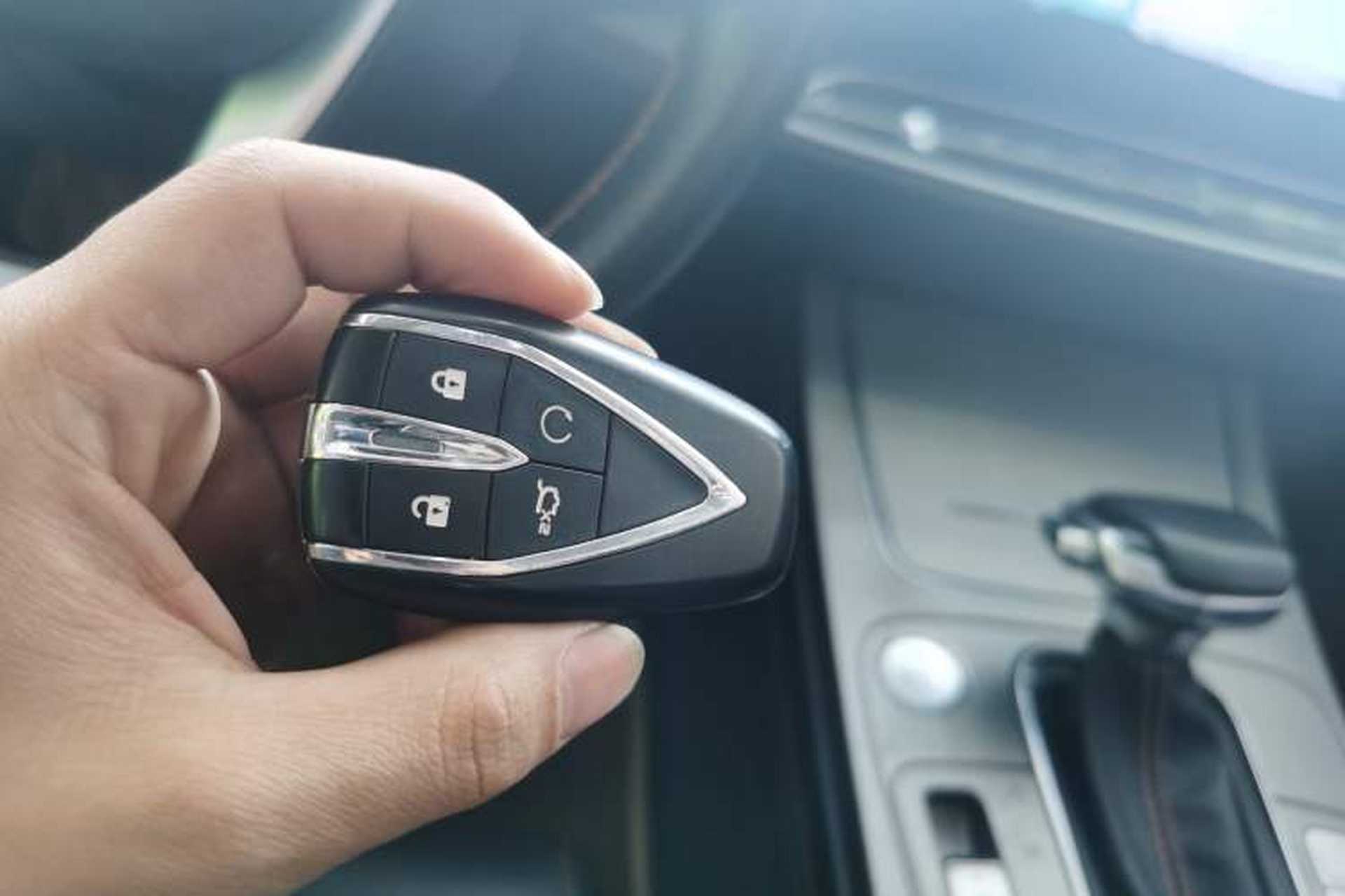 Used CHANGAN OSHAN X7 2020 1.5T Automatic Prestige Edition Vehicle Key