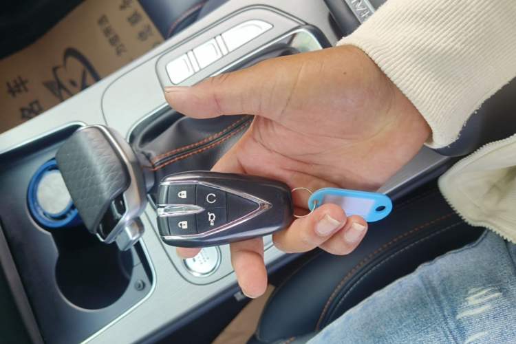 Used CHANGAN OSHAN X7 2020 1.5T Automatic Prestige Edition Vehicle Key